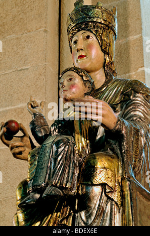 Spanien, Kloster Irache: Skulptur der Royal Saint Mary mit dem Jesuskind Stockfoto