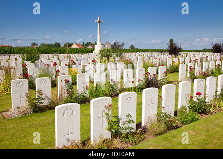 Belgien, Flandern - Dochy Farm Weltkrieg 1 Kriegsgräber in der Britischen Soldatenfriedhof, Ypern, Flandern, Belgien, Europa Stockfoto