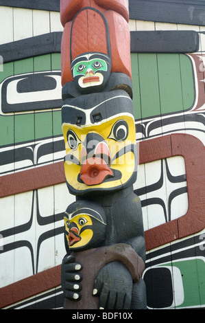 Die Totempfähle des Donners Park in Victoria auf Vancouver Island Stockfoto