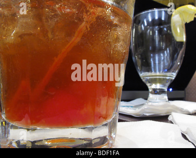Arnold Palmer mit Eis Stockfoto