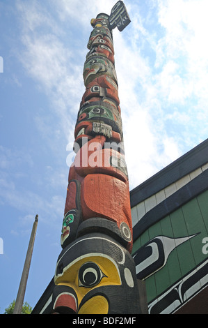 Die Totempfähle des Donners Park in Victoria auf Vancouver Island Stockfoto