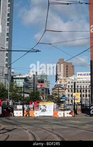 Straßenbahn Gleisumbau Manchester Metro Link System Piccadilly Gardens Manchester England Stockfoto