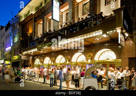 Prince Edward Theatre in der Old Compton Street, W1, London, Vereinigtes Königreich Stockfoto