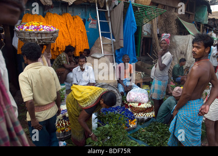 Blumenmarkt (Mullick Ghaat), Kalkutta (Calcuta), West Bengala, Indien. Stockfoto