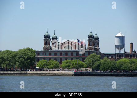 Ellis Island als Teil der Statue von Liberty National Monument im Hudson River, New York Harbor Stockfoto