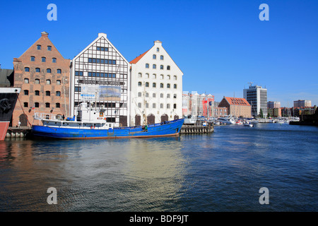 Ufer der Mottlau mit maritimen Museum und Schiff SS Soldek, Danzig Polen Europa Stockfoto