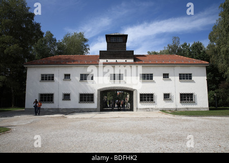 Ansicht von Dachau Concentration Camp Memorial Site Haupteingang Stockfoto