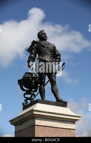 Bild von Mark Passmore... 20.08.2009. Statue von Sir Francis Drake, befindet sich in historischen Plymouth Hacke. Stockfoto