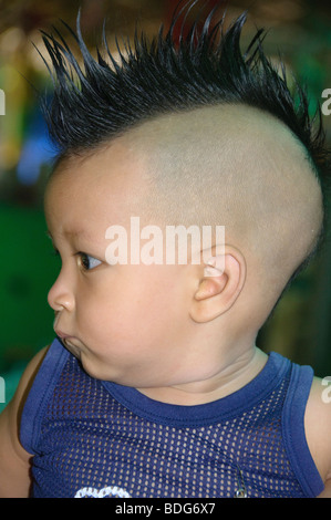 Junge mit einem Mohawk in Bangkok Thailand Stockfoto