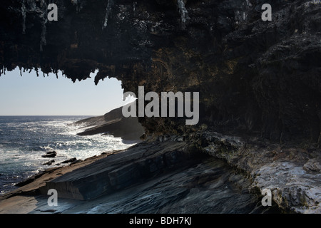 Admirals Arch Höhle Meerblick Stockfoto