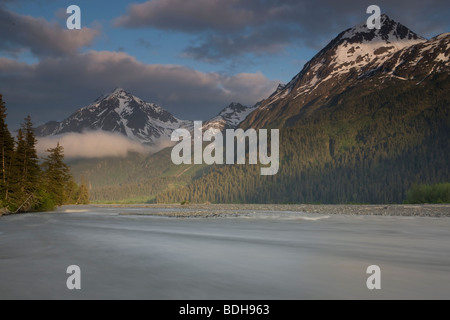 Montieren Sie Benson und Auferstehung Flusses, Chugach National Forest, Seward, Alaska Stockfoto