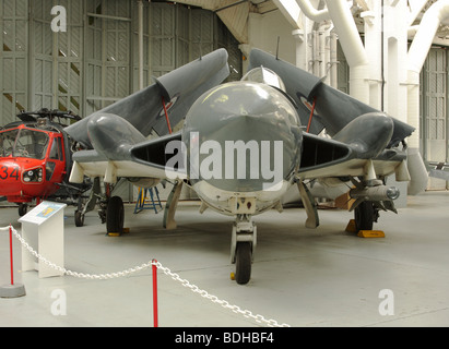 Die de Havilland Sea Vixen FAW 21, derzeit in der ständigen Ausstellung im Hangar 3, IWM Duxford Museum, England. Stockfoto