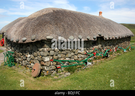 eine restaurierte Blackhouse das Skye Museum of Island Life auf der Isle Of Skye, Schottland Stockfoto