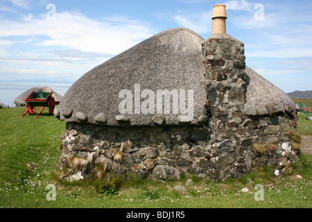 eine restaurierte Blackhouse das Skye Museum of Island Life auf der Isle Of Skye, Schottland Stockfoto