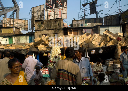 Blumenmarkt am Mullick Ghaat, Kolkata, Westindien Bengala. Stockfoto