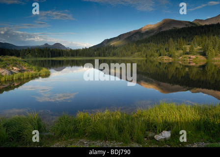 Abend-Reflexionen an Andreas See in Colorado Rocky Mountains Stockfoto