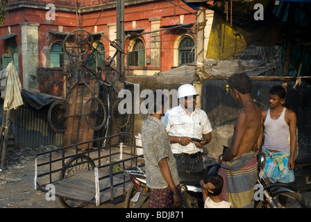 Blumenmarkt am Mullick Ghaat, Kolkata, Westindien Bengala. Stockfoto