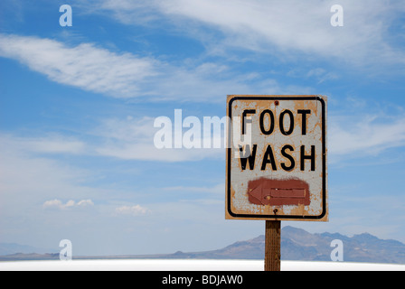 Fußwaschung Zeichen auf den Bonneville Salt Flats, Utah, USA Stockfoto