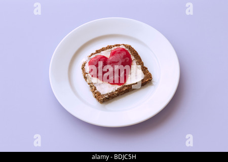 Stillleben mit Brot mit Marmelade Stockfoto