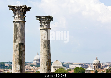 Korinthischen römischen Säulen, Rom, Latium, Italien Stockfoto