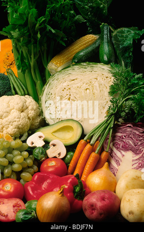 Auswahl an Obst und Gemüse Stockfoto