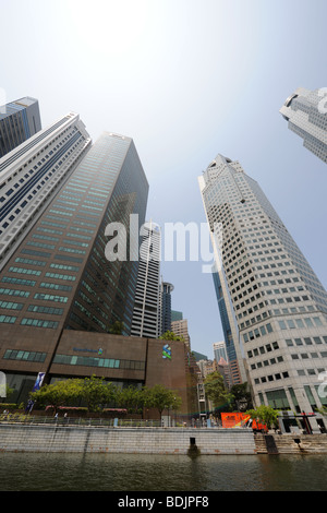 Wolkenkratzer der Stadt, darunter die Standard Chartered Bank Building, Singapur Stockfoto