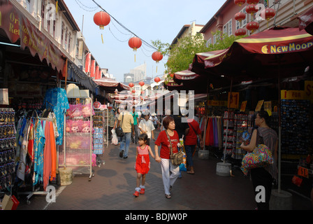 Chinesischen Mutter und Kind in Chinatown, Singapur Stockfoto