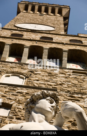 Michelangelos David vor dem Palazzo Vecchio, Florenz, Italien Stockfoto