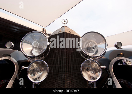 Grill, ein 1927 Mercedes-Benz 630 Modell K auf dem Display in das Gooding & Firma Zelt beim 2009 Pebble Beach Concours d ' Elegance Stockfoto