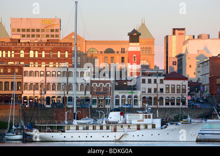 Bastion Square vom Innenhafen, Victoria, Vancouver Island, British Columbia, Kanada. Stockfoto