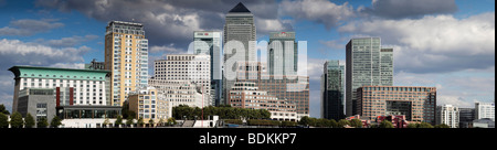 Canary Wharf Skyline Panorama 2009 den letzten Stockfoto