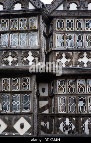 Die Federn Hotel, 17. Jh. Holz gerahmt Altbau, Ludlow, Shropshire, England Stockfoto