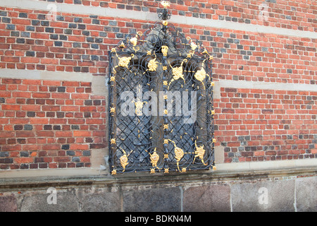 Fenster auf Schloss Frederiksborg, Hilleroed, Nord Seeland, Dänemark. Stockfoto