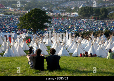 Blick vom Hügel über dem Tipi Feld Glastonbury Festival 2009 Stockfoto