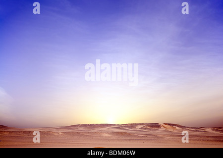 Sonnenaufgang in der Wüste Landschaft Hintergrund Stockfoto