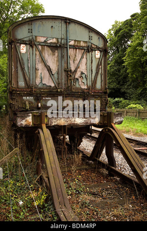 Alte Wagen auf einem Abstellgleis, Pickering Station, North Yorkshire, England, UK Stockfoto