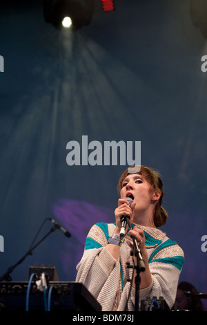 Cate Le Bon beim Greenman Festival 2009, Glanusk Park, Brecon, Wales Stockfoto