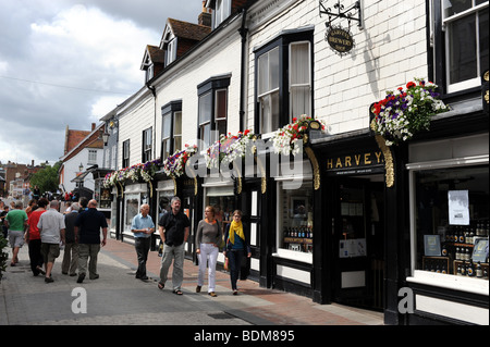 "Harveys" Brauerei-Shop in Cliffe High Street Lewes East Sussex Tourismus - Edward Simons Foto Stockfoto