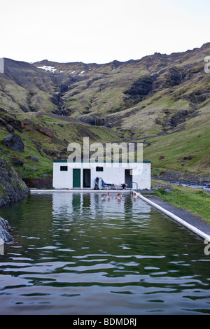 Der Außenpool, Seljavallalaug, Island Stockfoto