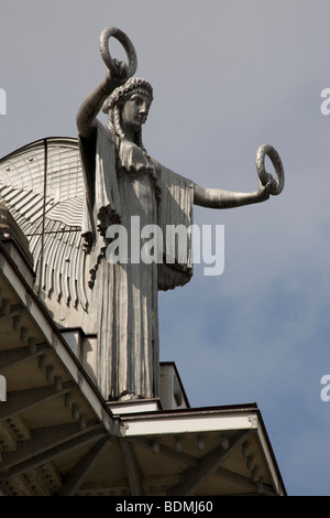 Wien, Postsparkasse, 1904-1912 von Otto Wagner, Eckakroter aus Aluminium Stockfoto