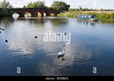 Lastkähne am Fluss Avon Stockfoto