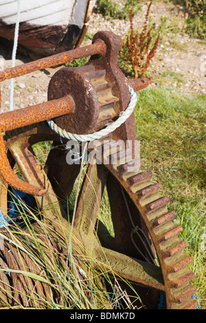 Ein altes Boot Seilwinde in Southwold Hafen, Suffolk, England, UK. Stockfoto