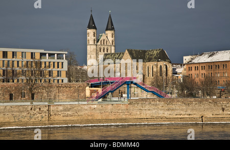 Magdeburg, Liebfrauenkirche, Blick von Südosten Über Die Elbe Stockfoto