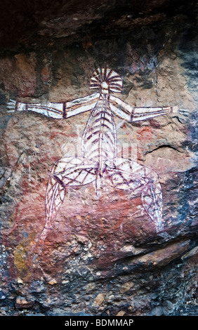 Aborigine-Felskunst am Nourlangie Rock, Nabulwinjbulwinj darstellen.  Anbangbang Galerie, Kakadu NP Stockfoto