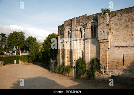 Die mittelalterlichen Mauern und Porte Bourgeoise in die Stadt von St. Emilion in der Nähe von Bordeaux in Frankreich Stockfoto