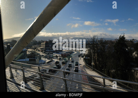 Dienstag, 6. Januar 2009.  Von der Luas auf Dundrum Brücke, Dublin Irland Stockfoto