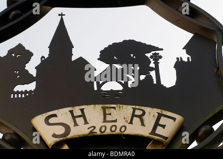 Shere Village Schild Surrey UK HOMER SYKES Stockfoto