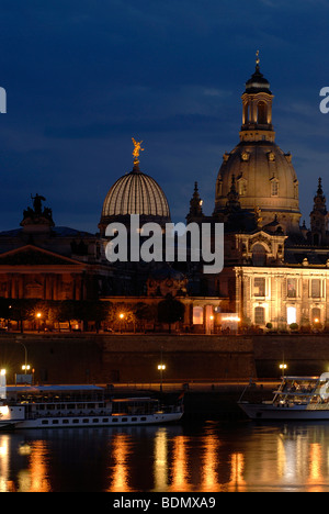 Silhouette von der barocken Altstadt Dresden mit dem Fluss Elbe, Frauenkirche, "Church of Our Lady", Akademie der Künste Stockfoto