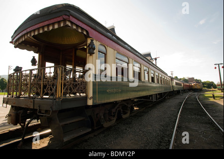 North Conway, NH Bahnhof ein National Historic Landmark, Conway Scenic Railroad Trainer Auto Stockfoto