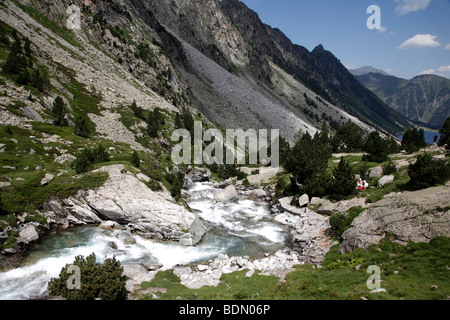 Das Tal über den Port d ' Espagne in Le Parc National Des Pyrenäen in Frankreich Stockfoto